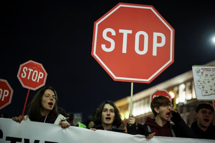 Crise politique en Bulgarie : la démission du gouvernement après des semaines de mobilisation